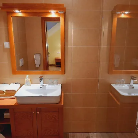 Turisticna Kmetija Puklavec * Zasavci